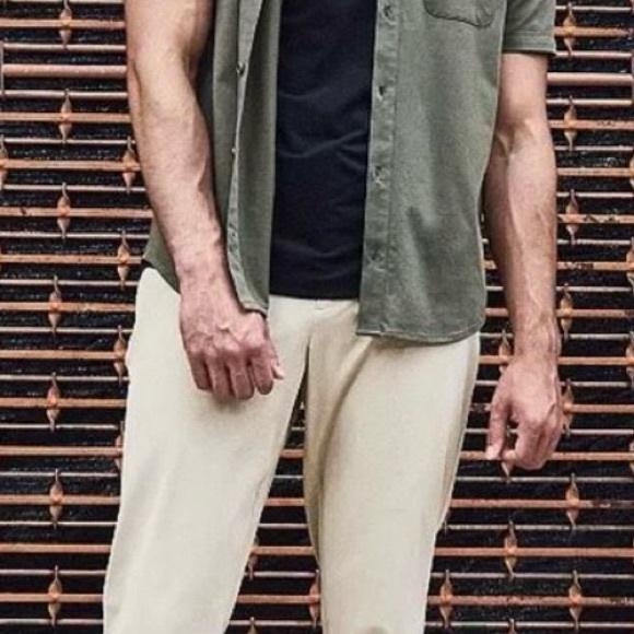 VRST TAN Men’s Limitless Slim Taper Jogger Pant NWT - Picture 3 of 3